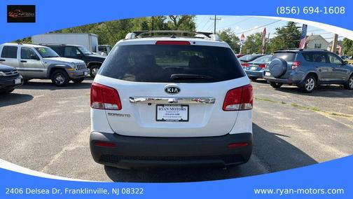 Snow White Pearl 2012 Kia Sorento LX