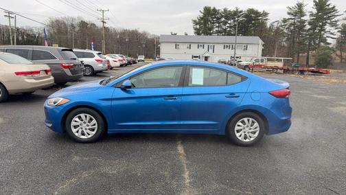 2018 Hyundai ELANTRA SE
