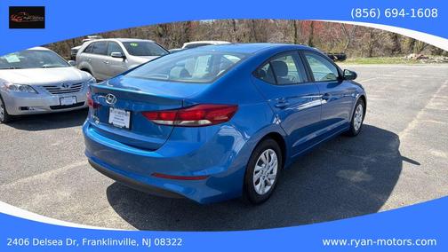 2018 Hyundai ELANTRA SE