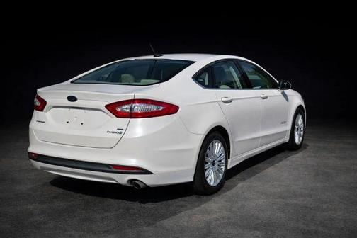 2013 Ford Fusion Hybrid SE