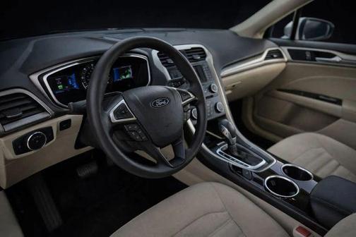 2013 Ford Fusion Hybrid SE