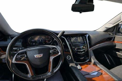 2018 Cadillac Escalade ESV Luxury
