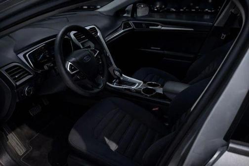 Silver 2013 Ford Fusion Hybrid SE