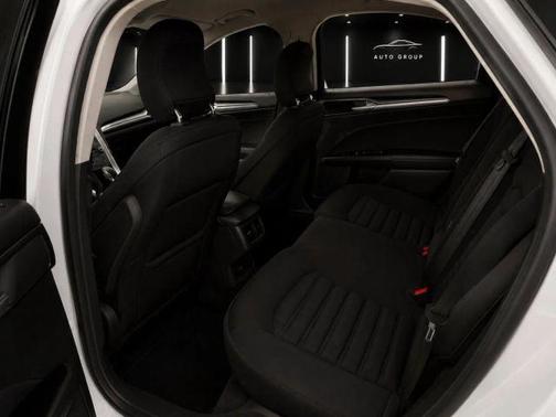 2014 Ford Fusion Hybrid SE