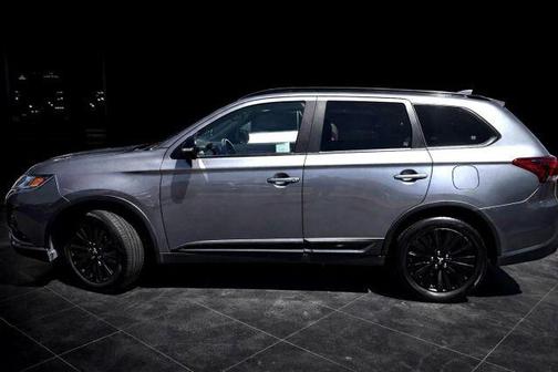 2020 Mitsubishi Outlander LE