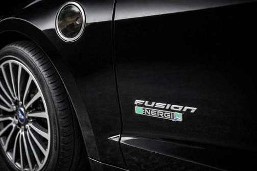2017 Ford Fusion Energi SE Luxury