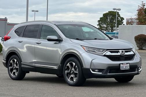 Lunar Silver Metallic 2017 Honda CR-V Touring