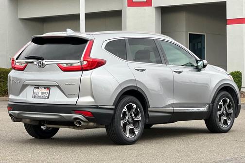 Lunar Silver Metallic 2017 Honda CR-V Touring