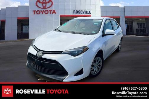 Super White 2018 Toyota Corolla LE