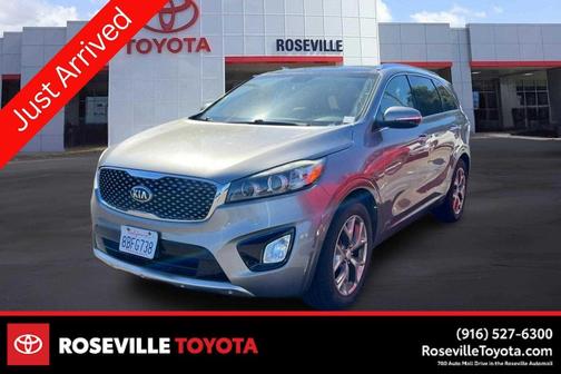 Titanium Silver 2018 Kia Sorento SX