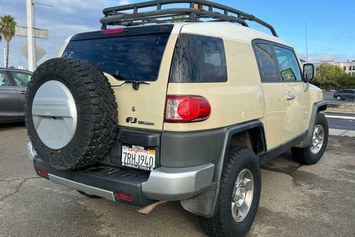 2009 Toyota FJ Cruiser Base