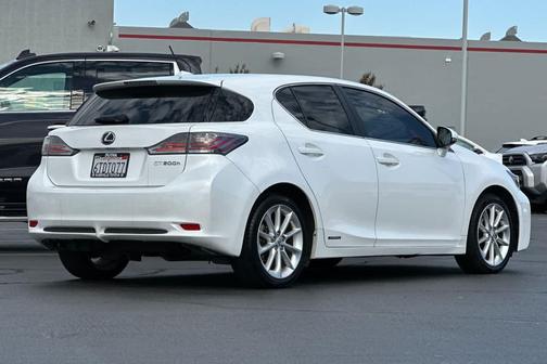 2011 Lexus CT 200h Premium