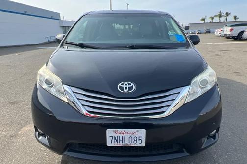 2015 Toyota Sienna XLE