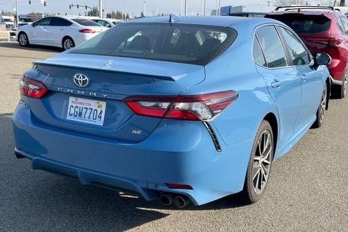 2023 Toyota Camry SE