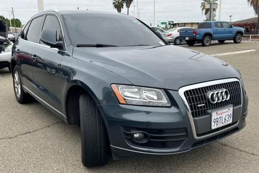 Gray 2011 Audi Q5 2.0T Premium