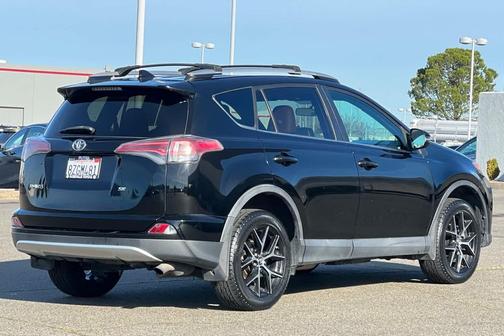 2016 Toyota RAV4 SE