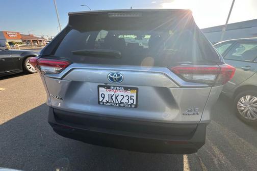 2024 Toyota RAV4 Hybrid XLE