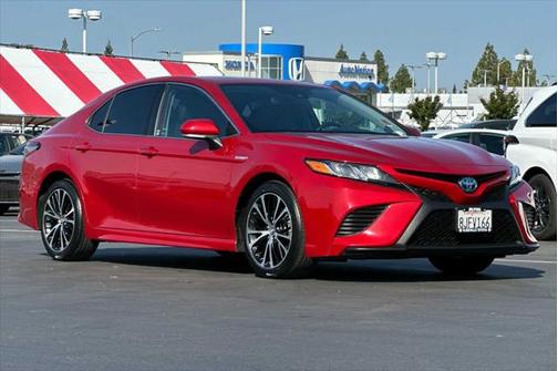 2019 Toyota Camry Hybrid SE