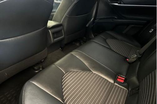 2019 Toyota Camry Hybrid SE
