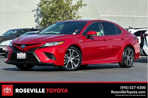 2019 Toyota Camry Hybrid SE