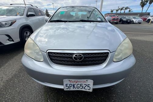 2005 Toyota Corolla LE