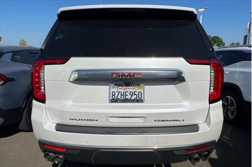 2022 GMC Yukon XL Denali