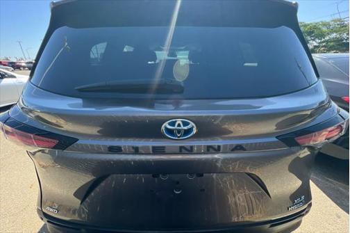2022 Toyota Sienna XLE 7 Passenger