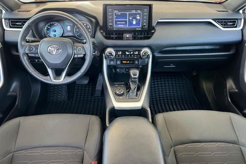 Blizzard Pearl 2022 Toyota RAV4 Hybrid SE