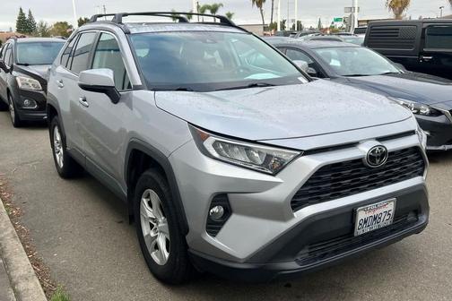 2019 Toyota RAV4 XLE