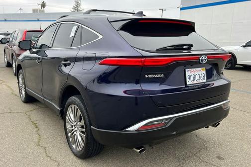 2022 Toyota Venza XLE