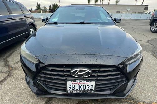 2019 Hyundai Veloster 2
