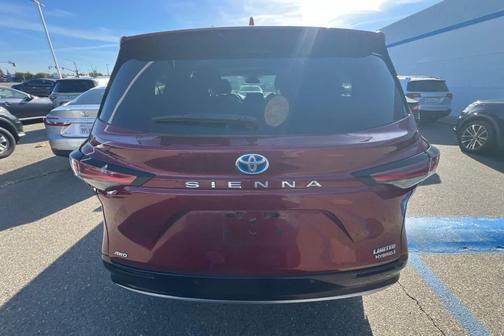 Ruby Flare Pearl 2024 Toyota Sienna Limited