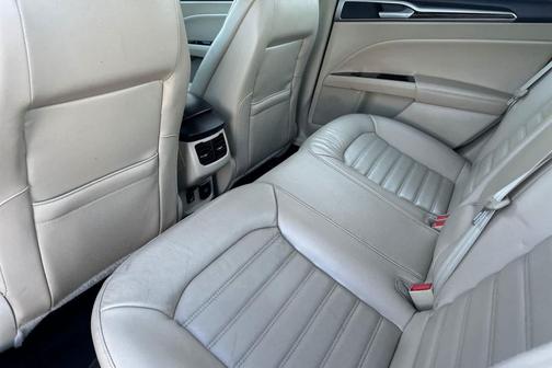 2016 Ford Fusion Energi SE Luxury