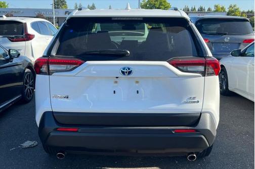 2022 Toyota RAV4 Hybrid LE
