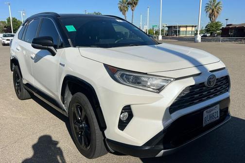 Blizzard Pearl w/Black Roof 2019 Toyota RAV4 Hybrid SE