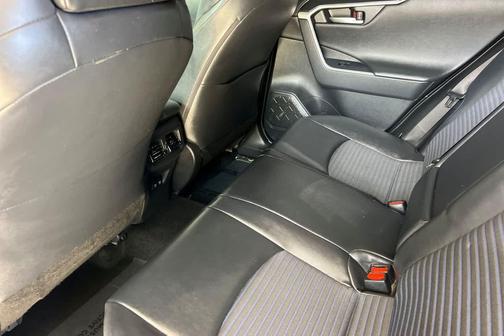 Blizzard Pearl w/Black Roof 2019 Toyota RAV4 Hybrid SE