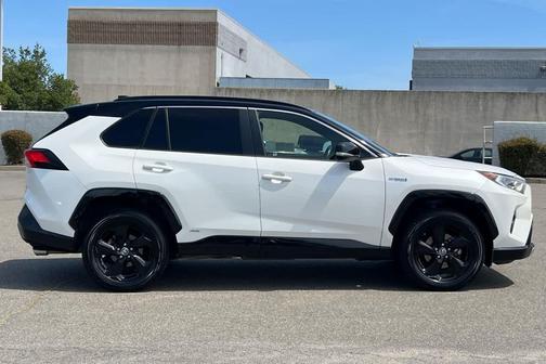 Blizzard Pearl w/Black Roof 2019 Toyota RAV4 Hybrid SE