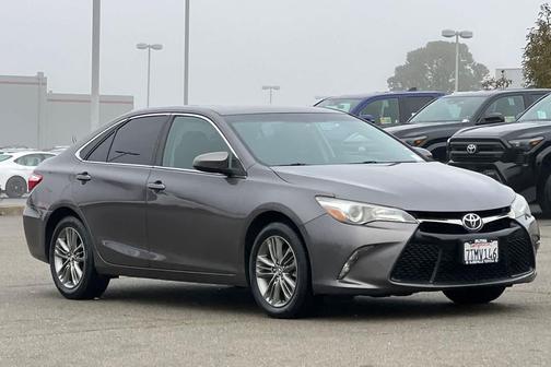 2016 Toyota Camry SE