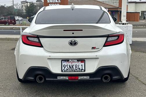 2024 Toyota GR86 Premium