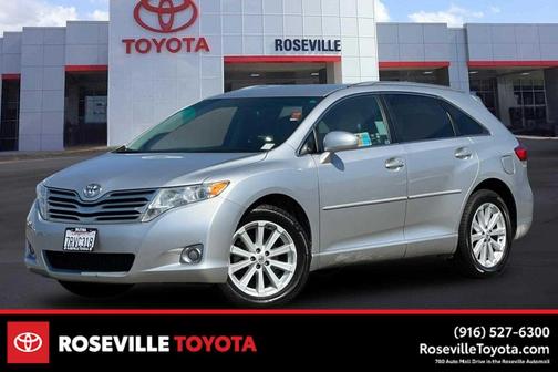 Classic Silver Metallic 2012 Toyota Venza LE