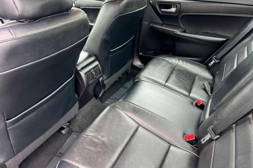 2016 Toyota Camry XLE