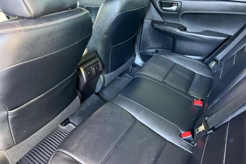 2015 Toyota Camry Hybrid XLE