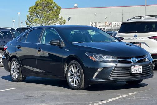 2015 Toyota Camry Hybrid XLE