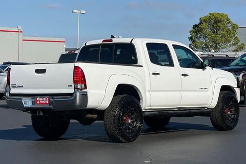 2015 Toyota Tacoma Base