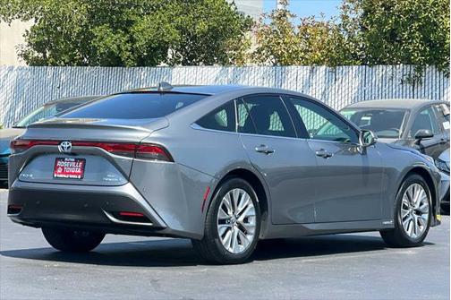 2022 Toyota Mirai Base