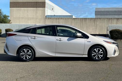 2017 Toyota Prius Prime Premium