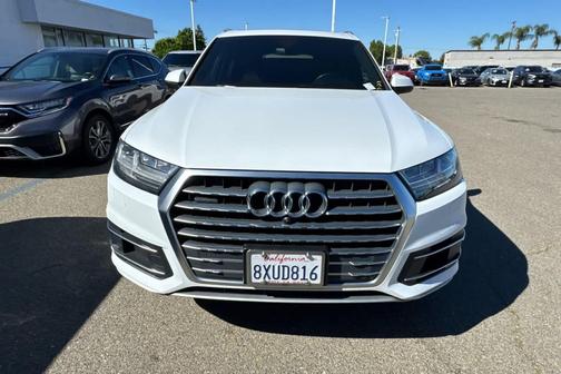 White 2019 Audi Q7 45 Premium Plus