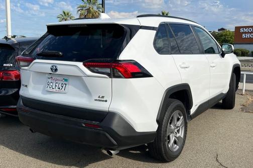 Ice Cap 2023 Toyota RAV4 Hybrid LE