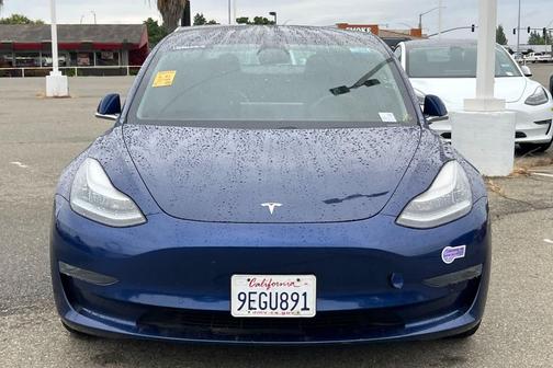 Deep Blue Metallic 2019 Tesla Model 3 Standard Range