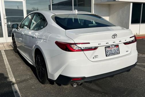 2025 Toyota Camry SE